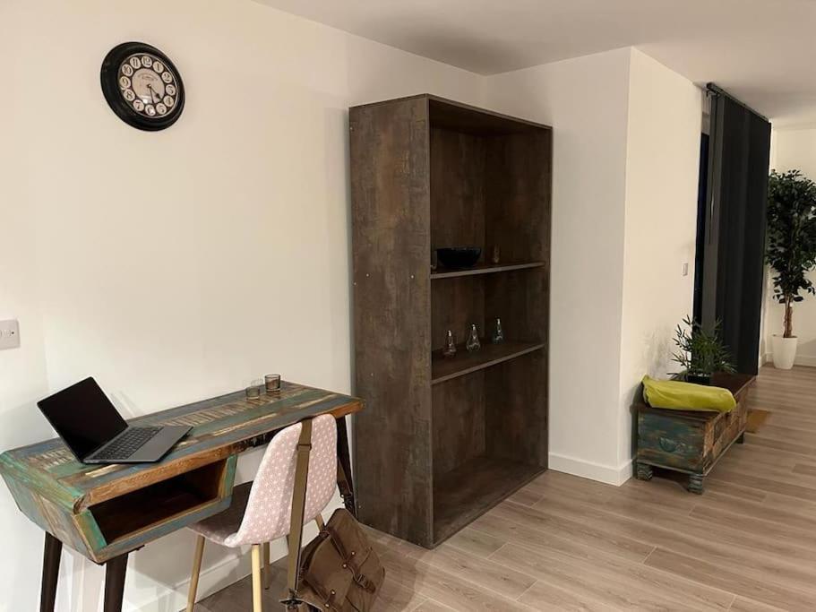 Bayard Luxe 2 Bedroom Penthouse Duplex ピーターバラ エクステリア 写真